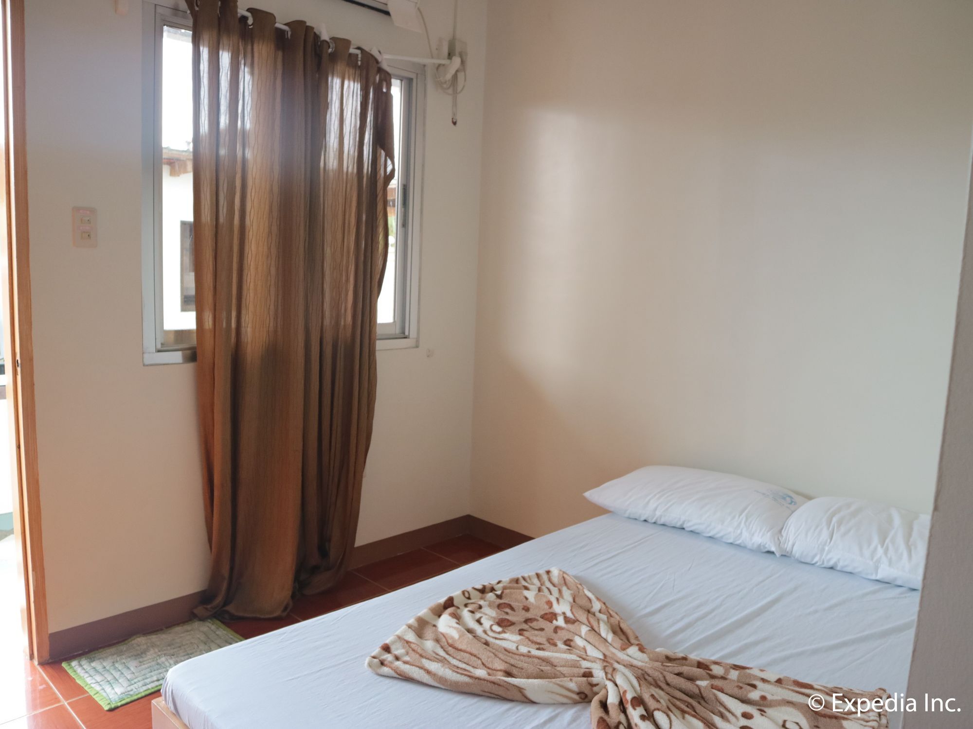 Pacific Waves Inn Baler Buitenkant foto